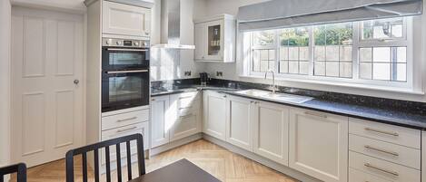 3 habitaciones y escritorio