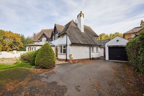 House | 3 bedrooms, desk - Host Stay White Lodge (Scarborough)