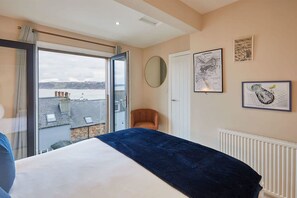 House | 3 bedrooms, Internet - Host Stay Watch House (Scarborough)