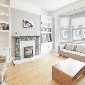 House | 5 bedrooms - Host Stay Victorian Seahouse (Saltburn-by-the-Sea)