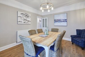 3 bedrooms - Host Stay Ebb Tide (Whitby)