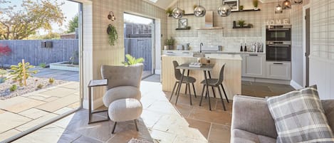 Maison, accessible aux personnes à mobilité réduite | 2 chambres, bureau