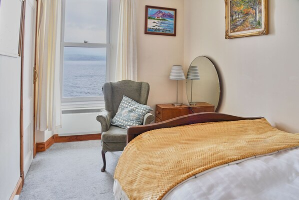 Apartment | 3 bedrooms - Host Stay Freshwater River View (Dunoon)