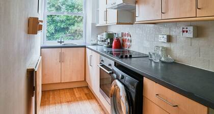 Host Stay Freshwater River View