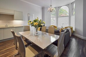 Apartment | Private kitchen | Electric kettle, toaster