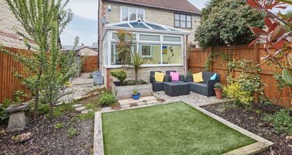 Host Stay Garden Cottage