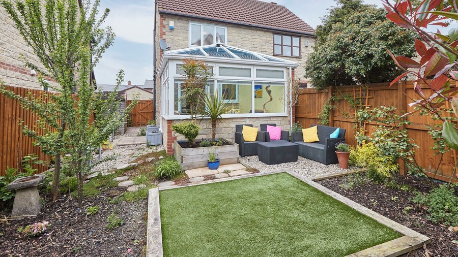 Host Stay Garden Cottage