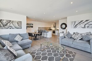 Apartment | 2 bedrooms - Host Stay Beach Pad (Whitby)