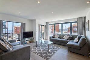 Apartment | 2 bedrooms - Host Stay Beach Pad (Whitby)