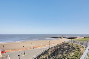 Apartment | 2 bedrooms - Host Stay Number Ten Carlill (Whitby)