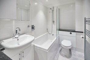 House - Host Stay Thamesview (Staines)