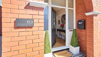 Rumah | 4 kamar tidur