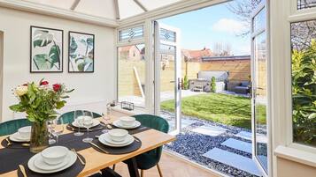 Rumah | 4 kamar tidur