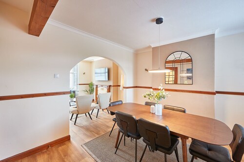 Host Stay Blue Sky Cottage