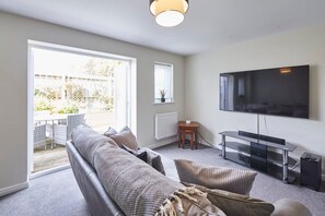 House - Host Stay Town House (Seaham)