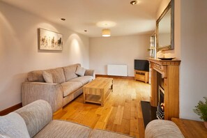 Studio | 2 bedrooms - Host Stay Dove Cottage (Pickering)