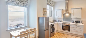 Host Stay 2 Maritime Apartments