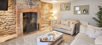 Host Stay Sion Hall Cottage