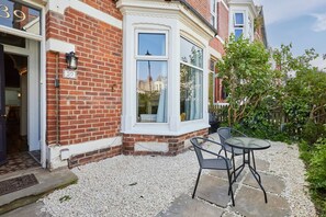 Terrace/patio - Host Stay Hidden Gem (Saltburn-by-the-Sea)