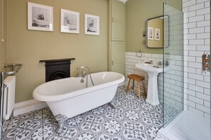House | Bathroom - Host Stay Hidden Gem (Saltburn-by-the-Sea)