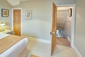 House | 2 bedrooms - Host Stay 1 Coastguard Cottages (Scarborough)