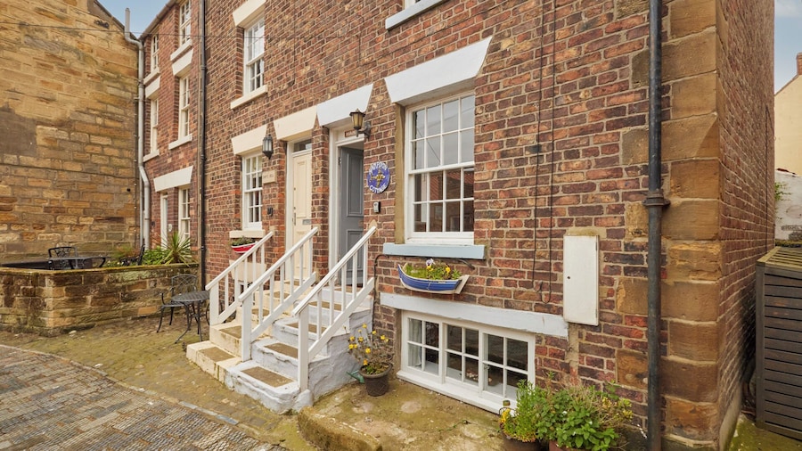 Host Stay Hampdon Cottage