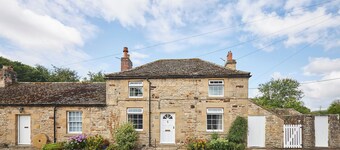 Host Stay North Cottage