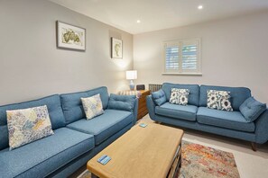 2 bedrooms - Host Stay Breckon Cottage (Whitby)