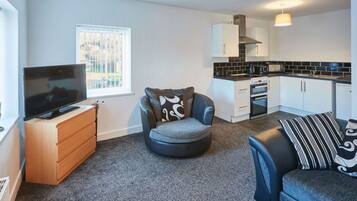 Kamar Standar (Bay Retreat) | 2 kamar tidur, meja kerja, dan setrika/meja setrika