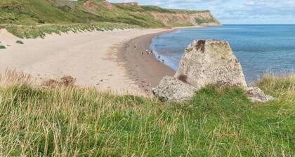 Apartments in Skinningrove, Cattersty Sands Beach