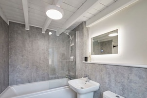 House | 2 bedrooms
