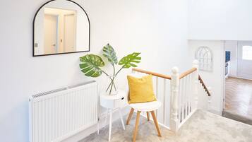 Apartment | 2 bedrooms, desk