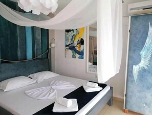 1 bedroom, WiFi, bed sheets