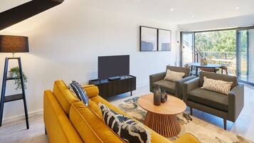 Apartment | 2 Schlafzimmer, Schreibtisch