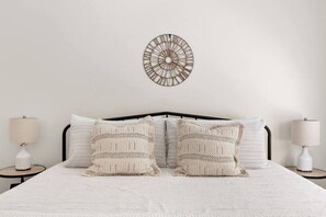 1 sovrum, skrivbord, wi-fi och sängkläder