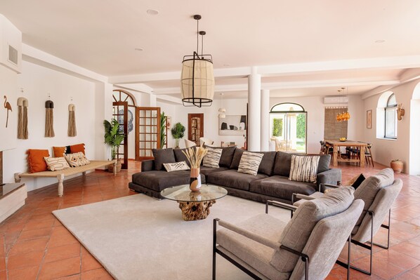 Téléviseur connecté, foyer