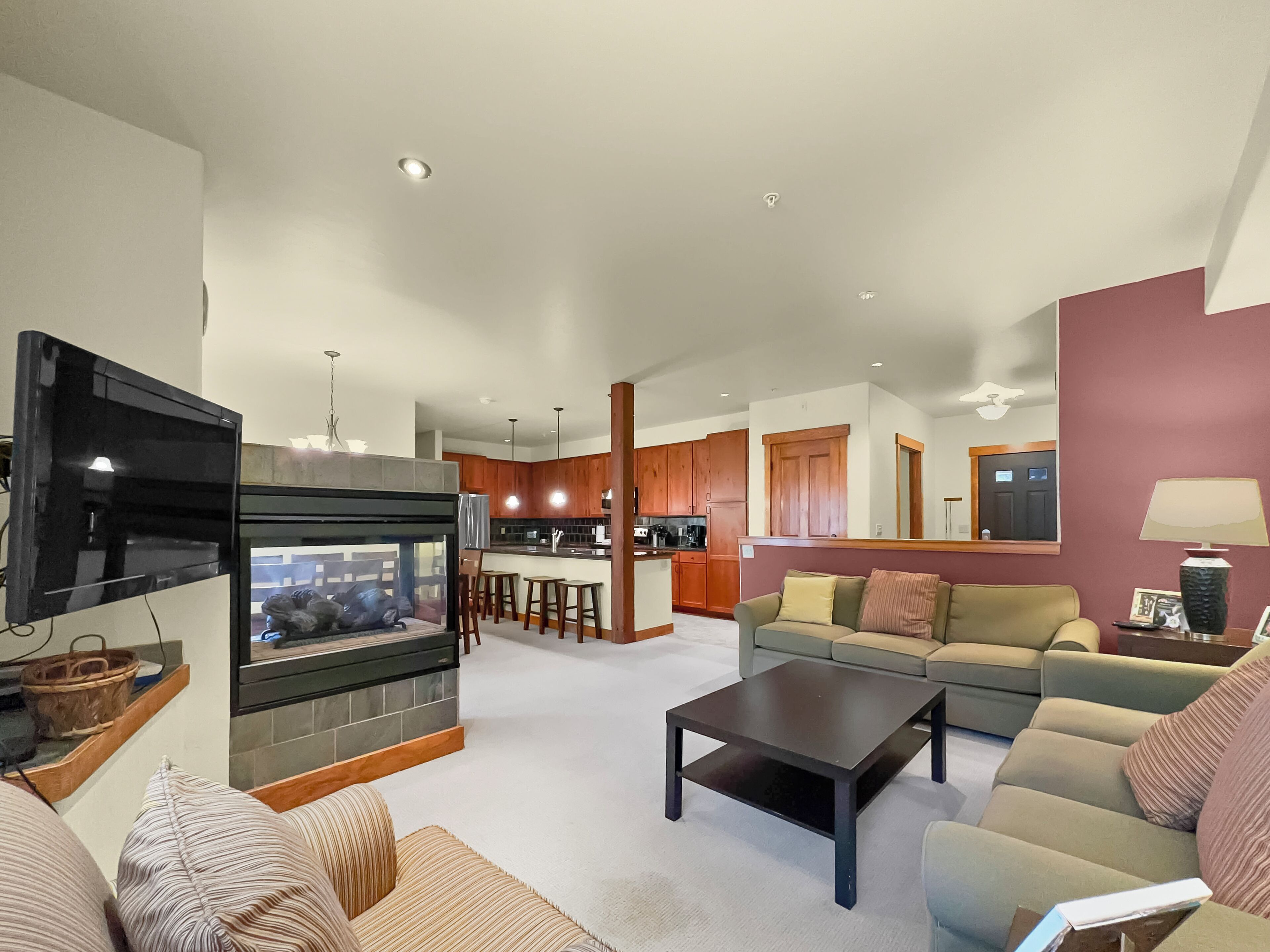 Hot tub, Large Balcony, Bunk Room, West Village, Great Location  CA1203