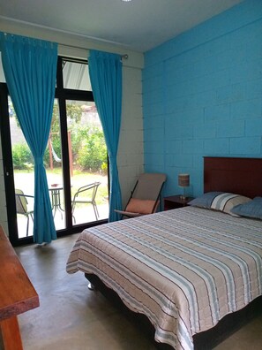 Chambre Classique, vue jardin