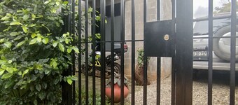 M&K House