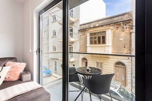 Design Studio | Terrace/patio