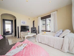 3 camere, ferro/asse da stiro, Wi-Fi gratuito, lenzuola