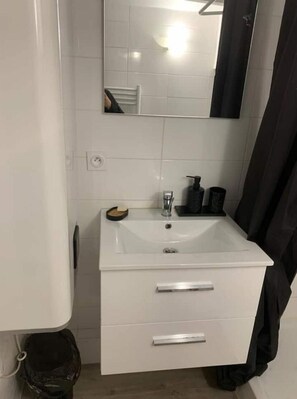 Towels, soap, toilet paper