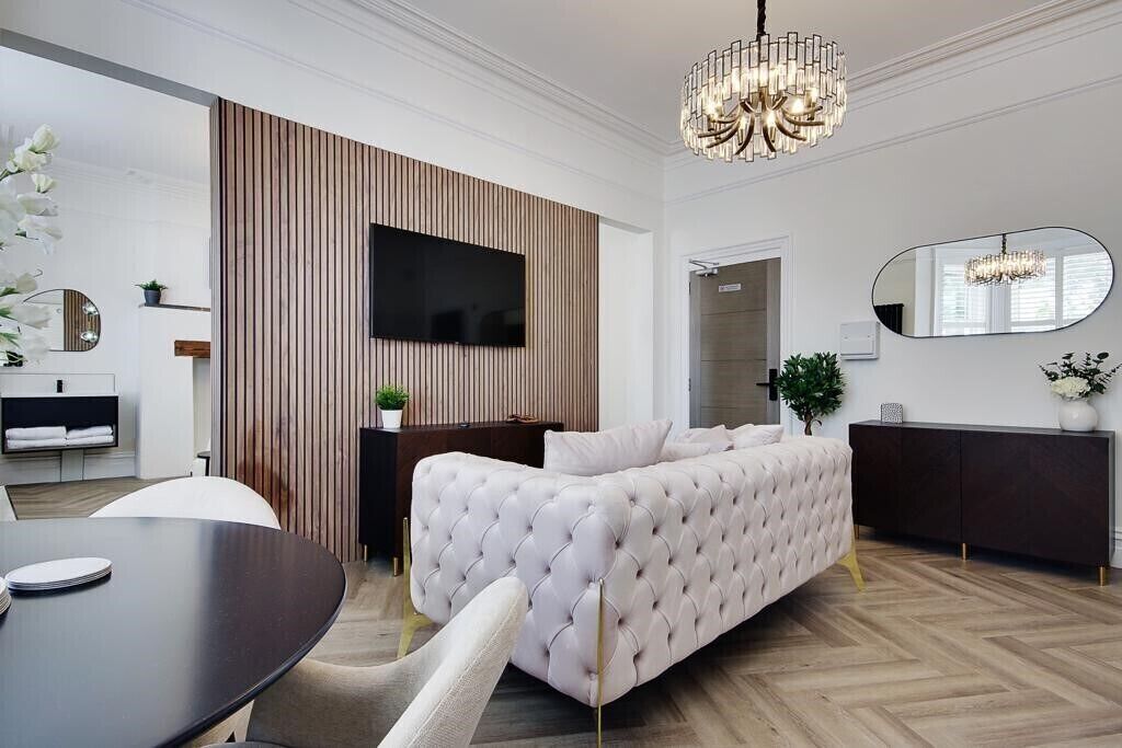 Luxury Suite With Private Bathroom - Beckett Suite - Bournemouth
