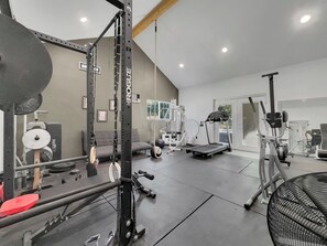 Fitness facility - The Wellness Loft Studio 2
Pool - Gym (Mesa)