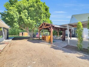 Outdoor dining - The Wellness Loft Studio 2
Pool - Gym (Mesa)