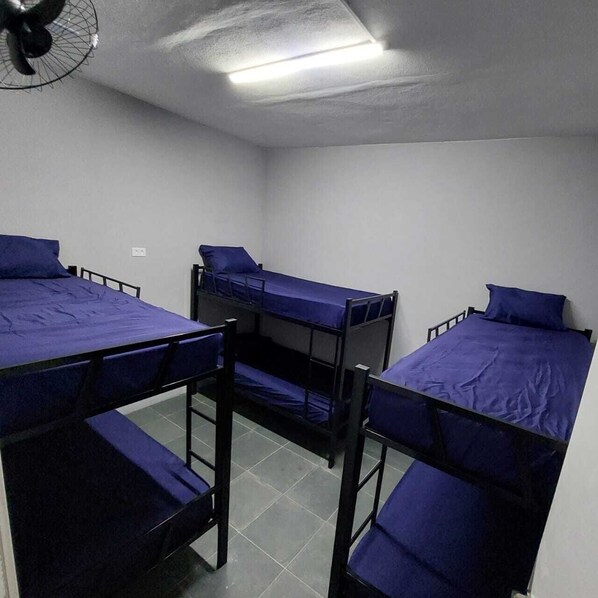 Economy Shared Dormitory, Men only | Free wired internet, bed sheets - Hostel Vila Brás (São Paulo)