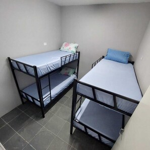 Economy Shared Dormitory, Men only | Free wired internet, bed sheets - Hostel Vila Brás (São Paulo)