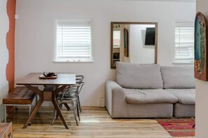 Living area - Cheerful two bedroom casita with rustic charm (Santa Fe)