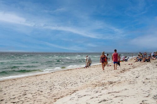 New Home close to Beach, Bike Path, and Sleeps 10! ☀️ 🏖