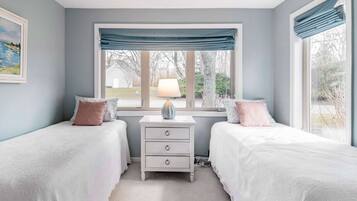 3 bedrooms, iron/ironing board, travel cot, WiFi